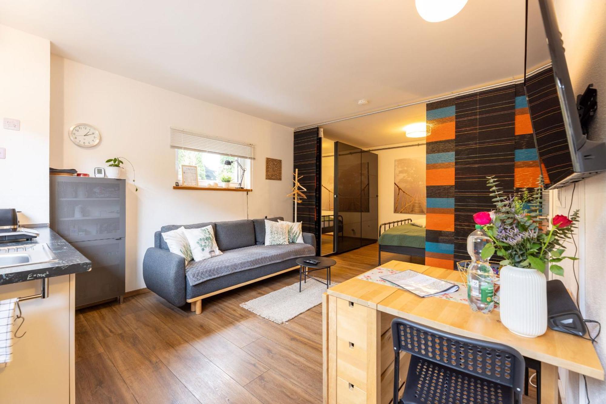 Ideal Fuer Kurze Aufenthalte - Gemuetliches 1-Zimmer-Apartment Адельсдорф Экстерьер фото